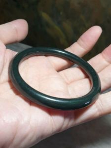 59mm Nephrite deep green narrow band "Beautys" Jade bangle (with certificate) [Natural Crystal]