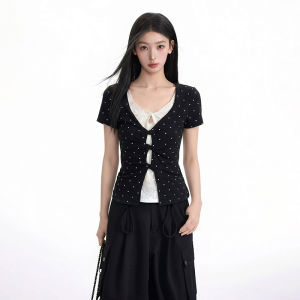 BAIDAIFEI | Faux Two-Piece Dots Pattern Contoured Fit Straight Shoulder Cropped Women T-Shirt