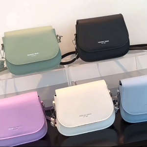 SUPERINN Malaysia - Saddle Messenger Women Crossbody Shoulder Bag Beg Tangan New style trendy girl summer simple fashion trendy shoulder small bag female Ready stock
