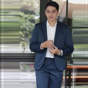 Sevenfour jas blazer pria slimfit moderaizen Navy kantor wisuda wedding stelan