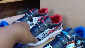 Sepatu Sekolah Anak Laki-Laki Karakter Boboiboy & Rekat Velcro