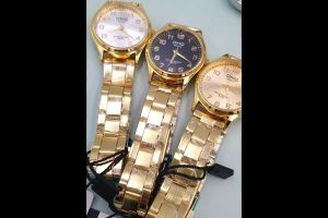 นาฬิกาข้อมือผู้หญิง OMQ ( โอเอ็มคิว ) ● แบรนด์แท้ ● หน้าปัดตัวเลข ดูเวลาง่าย พร้อมป้ายแบรนด์