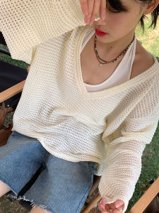 Red Celebrity Long Sleeve T-Shirt Womens Summer New Loose Cover Design Sensation Sunscreen Shoulder V-neck Hollow Top