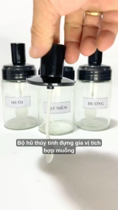 Bộ 3 Hũ Thủy Tinh Đựng Gia Vị Kèm Muỗng – Lấy Gia Vị Không Cần Mở Nắp
