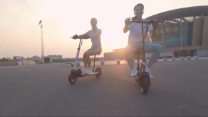 Xe scooter gấp gọn SEALUP Q8 bản có yên ngồi động cơ 36V400W pin 10.4AH tốc độ 45km - Khóa thẻ từ NFC trang bị phanh ABS