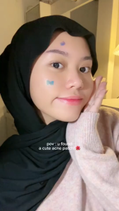 VIENNA CUTE HOLO ACNE HYDROCOLLOID PATCH ISI 36 PATCHES PERAWATAN KULIT BERJERAWAT ACNE PATCH KARAKTER