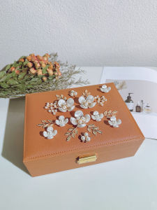 Antique Chinese Style Jewelry Box Wealth And Prosperity Floral Design Jewelry Storage Box Caramel Beauty Fashionable Accessory Organizer