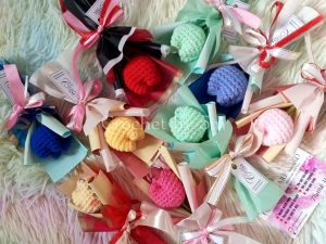 MINI CROCHET TULIP BOUQUET