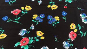 ผ้าคอตตอนผสมลินินลายดอกไม้พื้นสีดำพิมพ์ลายคมชัดสีสดสวยคุณภาพดีใส่สบายมีของส่งไวผ้าลายน่ารักผ้าหลาผ้าเมตรผ้ามัสลิน