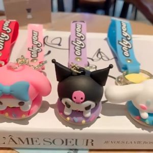 TAIYO Gantungan Kunci Sanrio Donat Karakter Kartun 3D Cute Kuromi Hellokitty Melody Cinnamoroll Purin Keychain Donut Souvenir Fashion