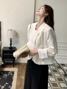 White Stand Collar Retro Chinese Style Womens Short Jacket Spring 2024 Design Sense Button up Trendy Outerwear