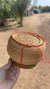 กระติบข้าว กล่องข้าว แอบแดง ขนาดเล็ก กว้าง 5 นิ้ว เหมาะสำหรับบรรจุข้าวเหนียว