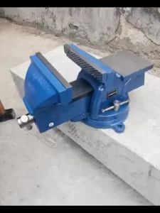 (ส่งฟรีทั่วไทย) ปากกาจับชิ้นงานสำหรับงานหนัก - 4”/5”/6” หมุนได้ 360° เหล็กหล่อ แบบพกพา พร้อมทั่ง แท่นจับชิ้นงาน โต๊ะจับชิ้นงาน (จัดส่งจากประเทศไทย)