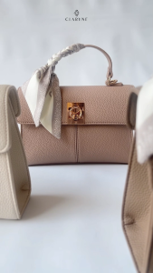 Claryne Ezzy Tas Jinjing Wanita Mewah dengan Saku Resleting Tas Selempang Wanita & Aksen Gold Hardware