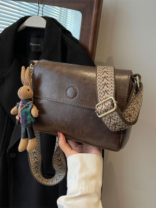 ILINX Spring Season Small Square Bag New Style Retro High-End Feeling Shoulder Bag with Crossbody Strap