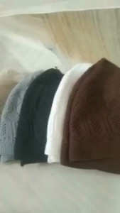 Peci Rajut Komputer Soylu Mercan Murah Tebal Berkualitas Souvenir Dewasa Polos