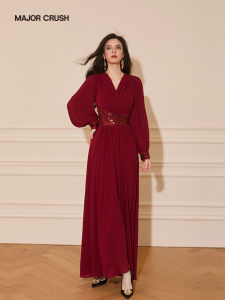 Elegant French-style Red Dress with Waist Cinched and Flared Skirt