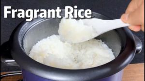 （buy 1 get free1) Rice Cooker 2L  Capacity Standard Multifunctional Electric Cooker Nonstick LCD Stainless Complimentary cooking pot lid shelving