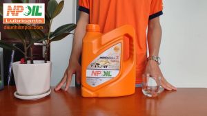 Dầu động cơ xe ô tô 4T - RESSO 1 - CF4/SG 20W50 - Can 4 Lít