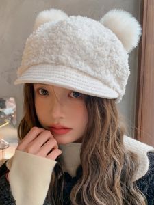 หมวกเบสบอลขนแกะหนาสำหรับผู้หญิง หมวกฤดูหนาวแบบหนาป้องกันหู หมวกทรงปากเป็ดน่ารัก สีขาว หมวกแฟชั่นฤดูใบไม้ร่วง