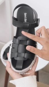 Tiga & Tiga - Sandal Wanita Dengan Strap Ankle AG 700