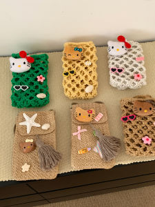 Cute Hawaiian KT Cat Phone Bag Womens Handwoven Small Crossbody Bag Vacation Outing Walking Hollow out Slant Crossbody Bag