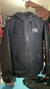 Jaket Pria Elegant Partai PDIP & Gerindra: Bahan Parasut Semi Waterproof Tahan Angin