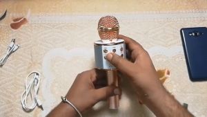 WS-858 Mic Hát Karaoke Bluetooth Không Dây Kèm loa Âm vang Ấm mic hát karaoke cầm tay