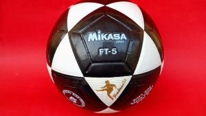 Bola Sepak Original MIKASA FT-5 FX5 JAPAN Approved Hitam Putih