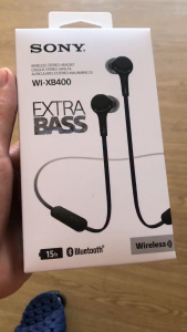Tai nghe Bluetooth không dây Sony WI-XB400