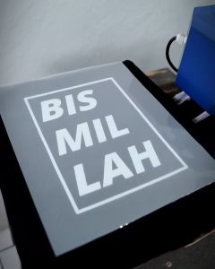 Desain Kaos Keren - Bismillah - Kaos Islami - Bahan Katun Combed 20s Bahan Combed 20s Lembut Nyaman Standar Distro