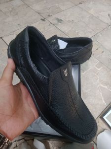 sepatu kasual pria dewasa bahan kulit