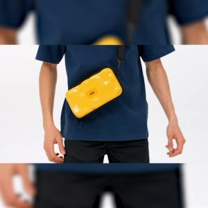 CRASH BAGGAGE กระเป๋าสะพายข้าง รุ่น MINI ICON สีเหลือง
