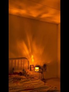 16 colors of water ripple lights bedside lamp with remote touch switch and app function. USB power supply