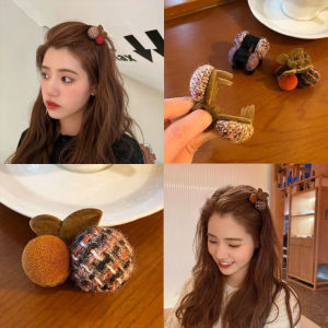 ติดผมกอยู่ด้านข้าง หมวกกิ๊บหนีบผม กำมะหยี่กระดุมคลิปเชอร์รี่ลูกบอล กำมะหยี่ 15 ชั่วโมง ผู้หญิง