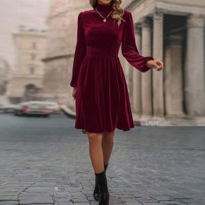 Fall and Winter Womens Clothing Fashion Retro Black Swan Turtleneck Waist-Controlled Slimming Long Sleeve Dress Gold Velvet A- line Skirt