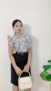 ชุดเซ็ตหวานละมุน กระโปรงทรงเข้ารูป แขนตุ๊กตาน่ารัก ใส่สบาย เพิ่มลุคชิคเก๋