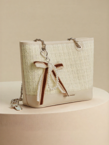 Josiny | Stylish and Minimalist Tote Bag