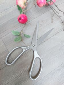 Kéo cắt thực phẩm hàng Nhật sắc bén dày dặn không gỉ