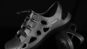 Men Outdoor Hiking Sports Sandals Size 39-45 Summer Breathable Anti Slip Waterproof Wading Beach Shoes 2108