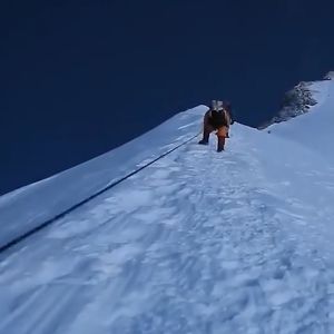 เชือกปีนเขา 10mm เชือกโรยตัว ยาว อุปกรณ์ปีนเขา อุปกรณ์โรยตัว เชือกกางเต้นท์ เชือกแคมป์ปิ้ง SP69