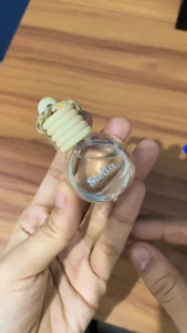 STELLA Hang N Flip Car Freshener 9ml Pengharum Mobil