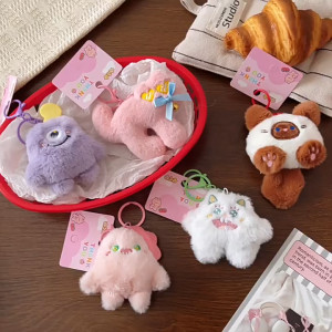 COD CUTE CAT KEYCHAIN BAG CHARM WITH ADORABLE DESIGN / GANTUNGAN KUNCI MOTIF KUCING LUCU / BAG CHARM CUTE CAT / GANTUNGAN KUNCI BONEKA LUCU / CUTE KEYCHAIN DOLL