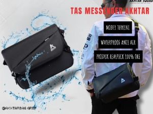 Tas Selempang Laptop Messenger Bag Laptop 12" 13" 14" Tas Slempang Leptop Notebook Sekolah Kampus Kerja Kuliah Kantor Akhtar-dominus