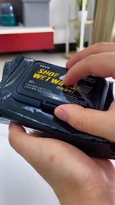 READY STOCK 80pcs Shoe Wipes Shoe Cleaning Wet Tissue Wipes Quick Shine Wipes Portable Shoes Sneakers Care Pack