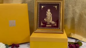 LORD  MURUGAN - 24K Gold Foil 3D Small frame ( 16cm x 18.5 cm)
