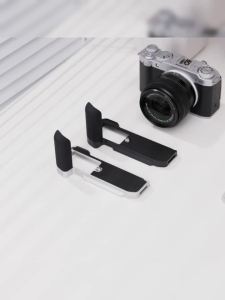 JJC | JJC X-M5 L-Shape Metal Hand Grip Handgrip for Fufilm Film X-M5 XM5 Camera With Arca Swiss Quick Release Plate Silicone Handgrip