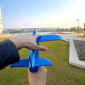Foam Plane Launcher Toys Airplanes Glider Outdoor Flying Throwing Game for Families Interactive Children Birthday Toy