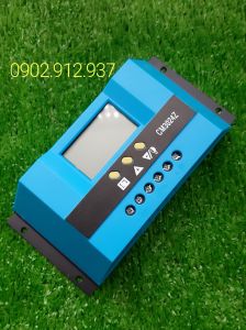 Điều khiển sạc pin mặt trời PWM 30A 12V/24V AUTO Mẫu mới là Màu Đen