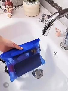 กระเป๋ากันน้ำคาดอก ซองกันน้ำ กระเป๋าสะพายคล้อง ซองใส่โทรศัพท์ PVC แบบคาดเอว สายปรับความยาวได้ มีซิปล๊อค3ชั้น พร้อมส่ง